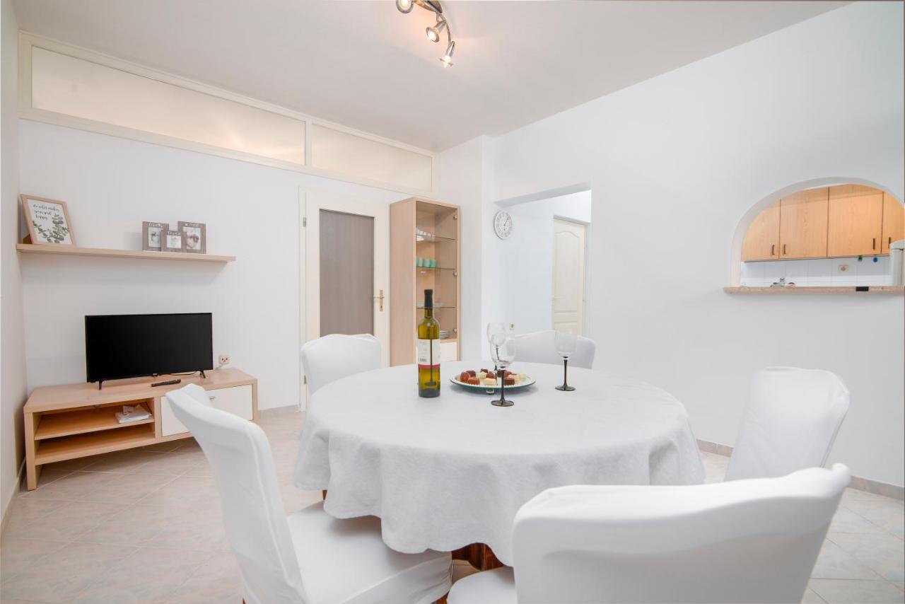 Apartment Palma Pula Exteriör bild